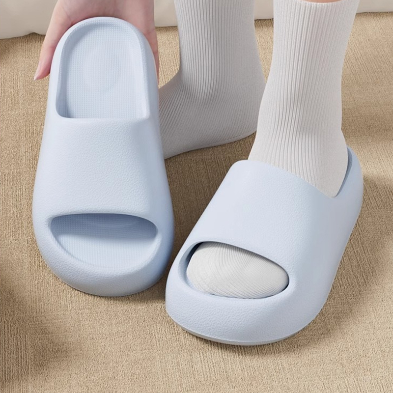 Women House Slippers Cloud rub - Sneaker Care Set ulasan dan harga