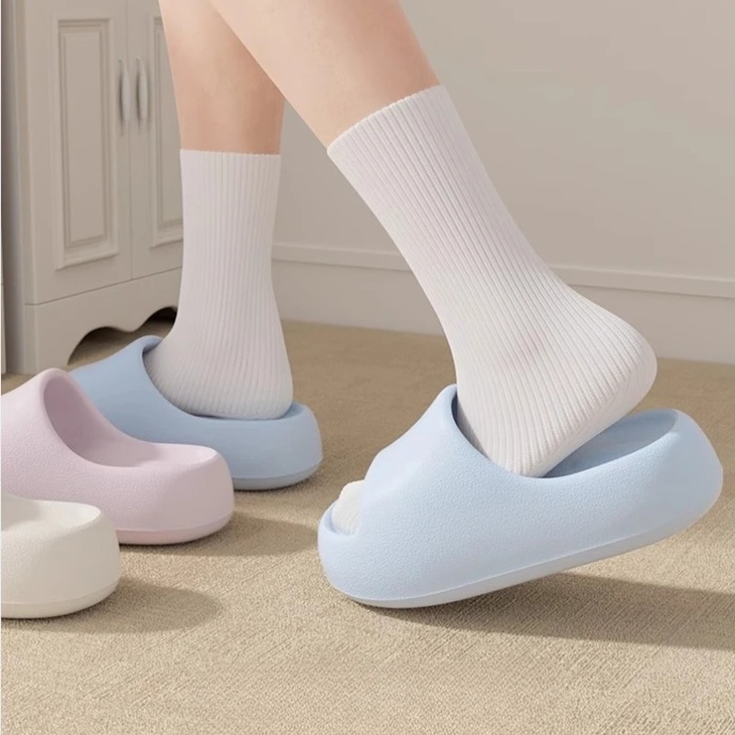 Women House Slippers Cloud rub - Sneaker Care Set ulasan dan harga